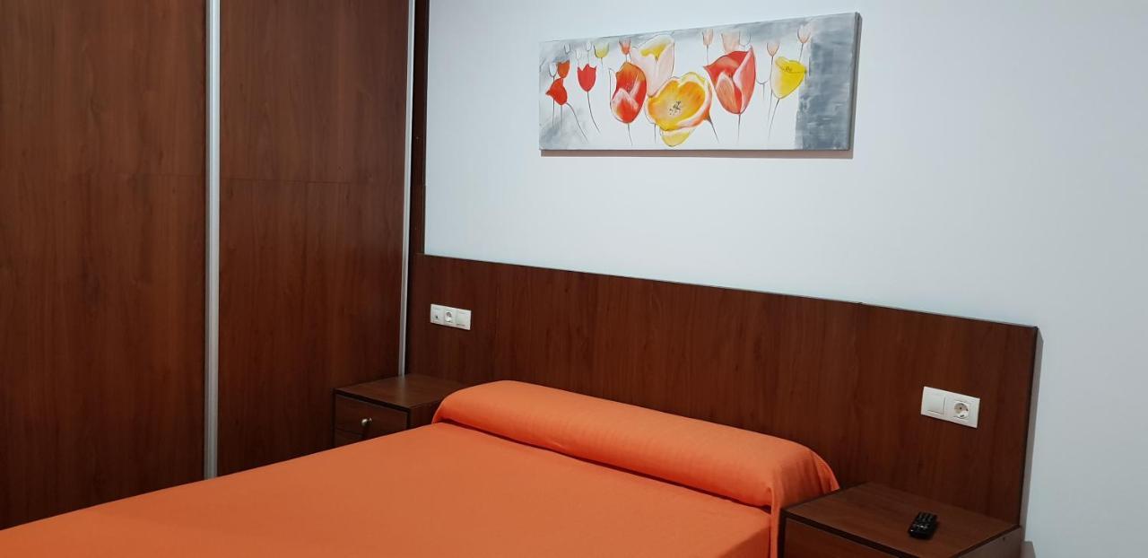 Hospederia Laredo Hotell La Carlota Exteriör bild